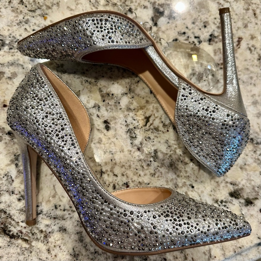Red Delicious Silver Rhinestone Pointed Toe Heels - Picture 5 of 6